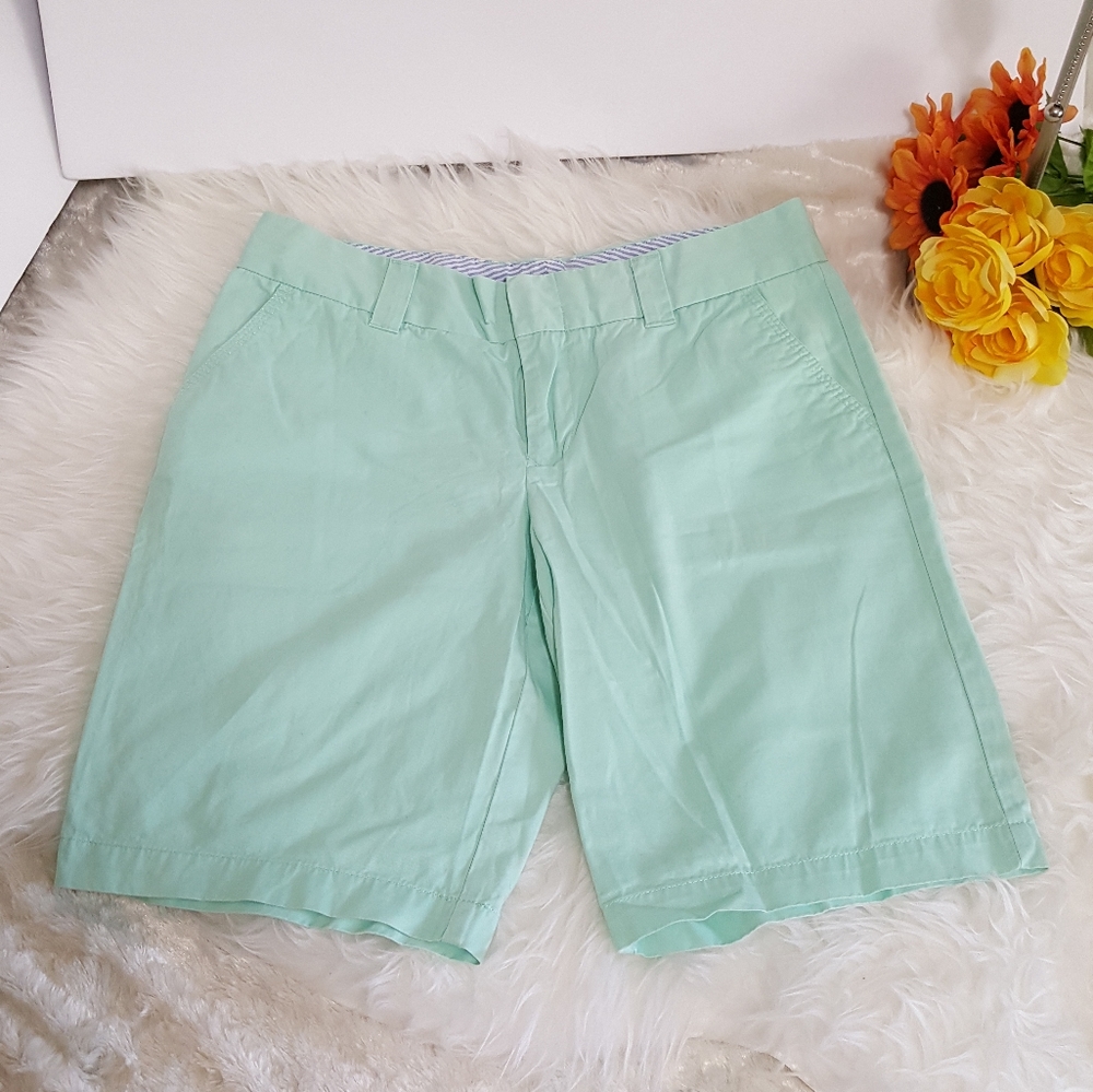 Tommy Hilfiger short Sz 8
